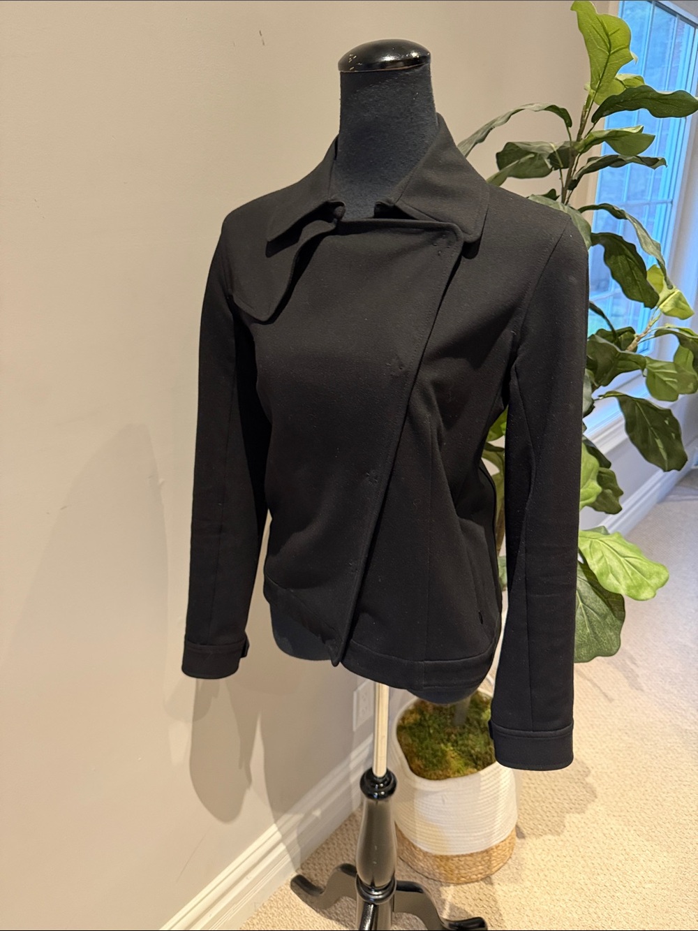 TILLEY ENDURABLES BLACK ASYMMETRIC CLOTHES, JACKET
